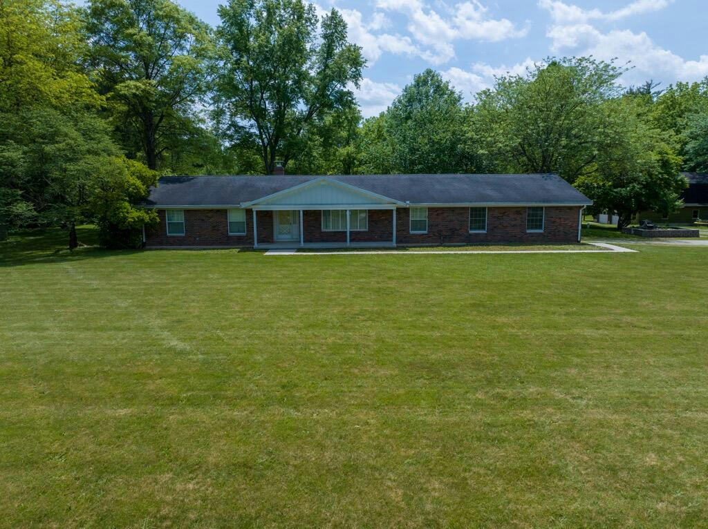 7525 SPENCERVILLE RD, LIMA, OH 45806, photo 1 of 32